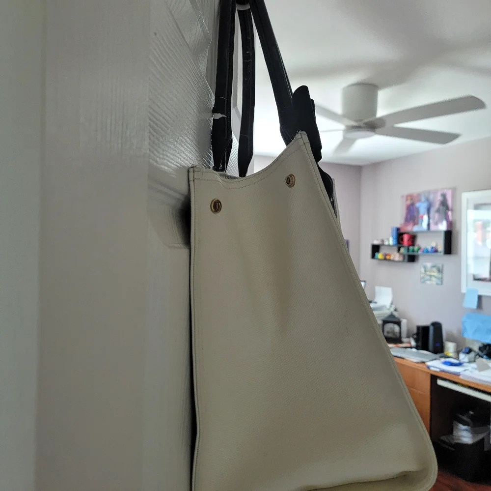 Brighton Corniche Tote - Picture 9 of 14